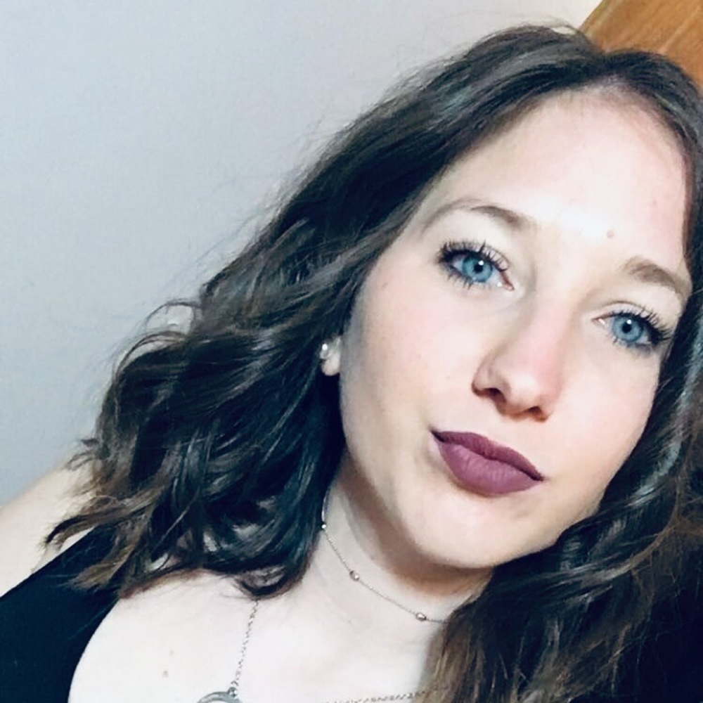 Meet your Posher, Lauren